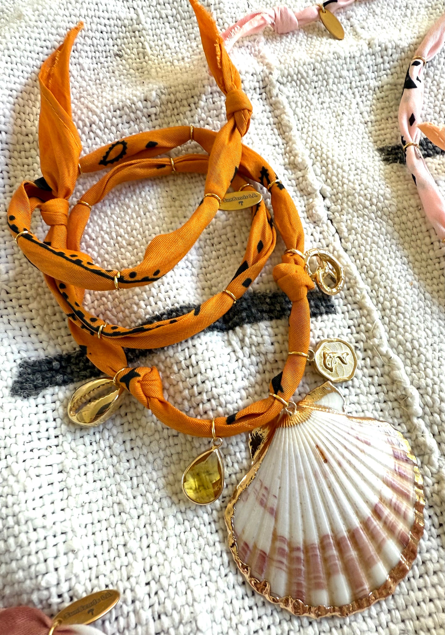 PRETZEL / Orangy Brown Handmade Bandana Necklace