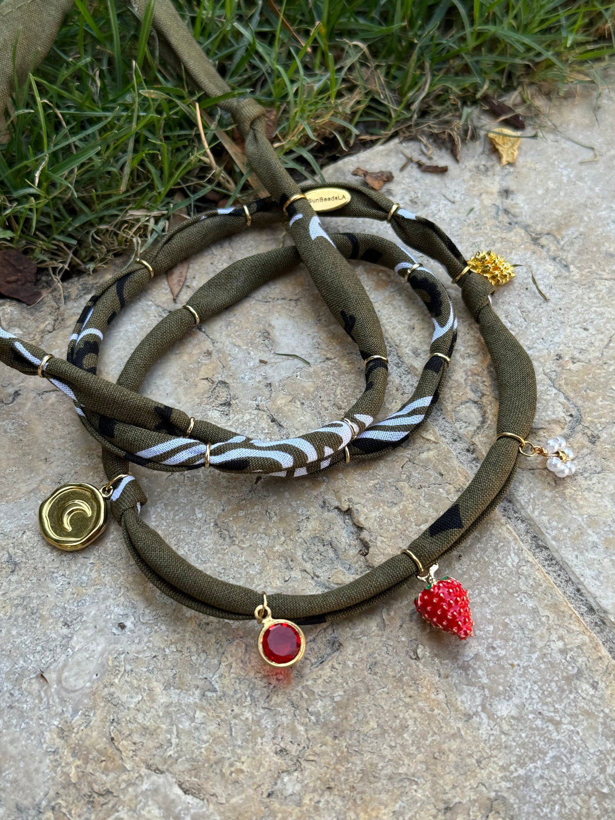 MARA DES BOIS // Dark Kaki Green Handmade Bandana Necklace