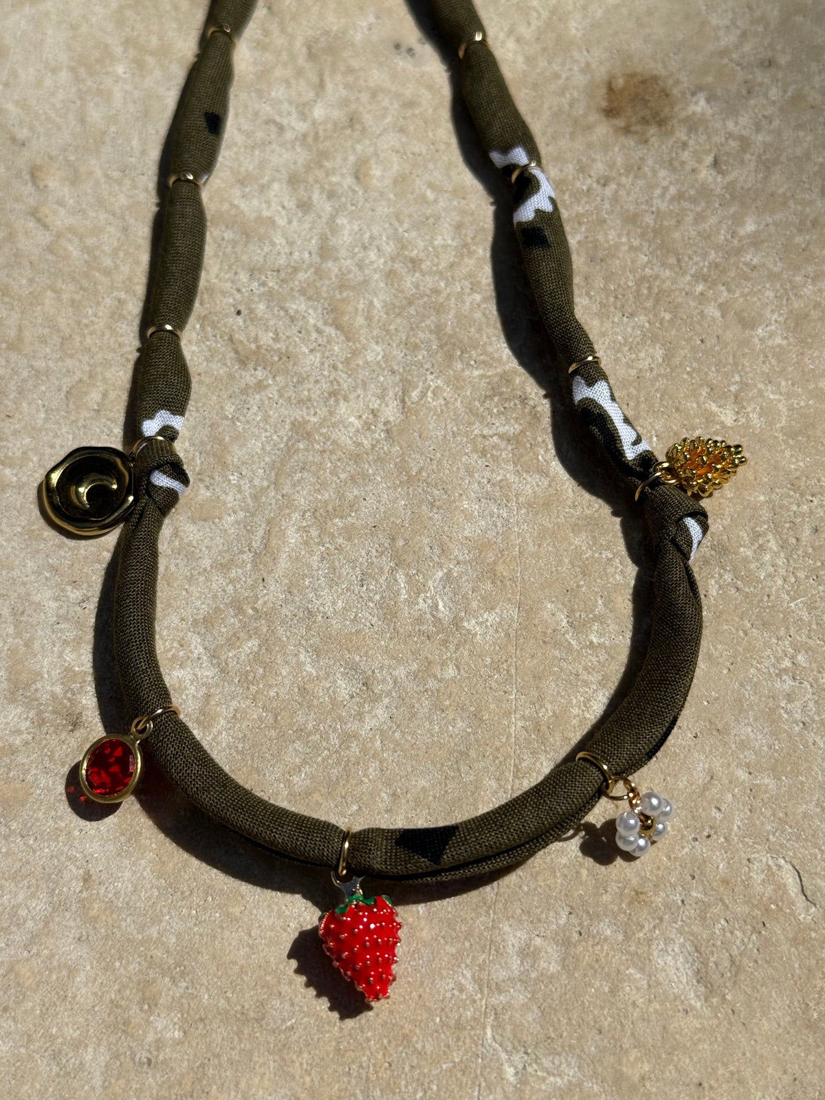 MARA DES BOIS // Dark Kaki Green Handmade Bandana Necklace