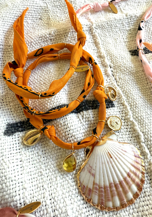 PRETZEL / Orangy Brown Handmade Bandana Necklace