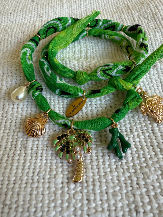 JUNGLE PARTY // Green Handmade Tie Dye Bandana Necklace