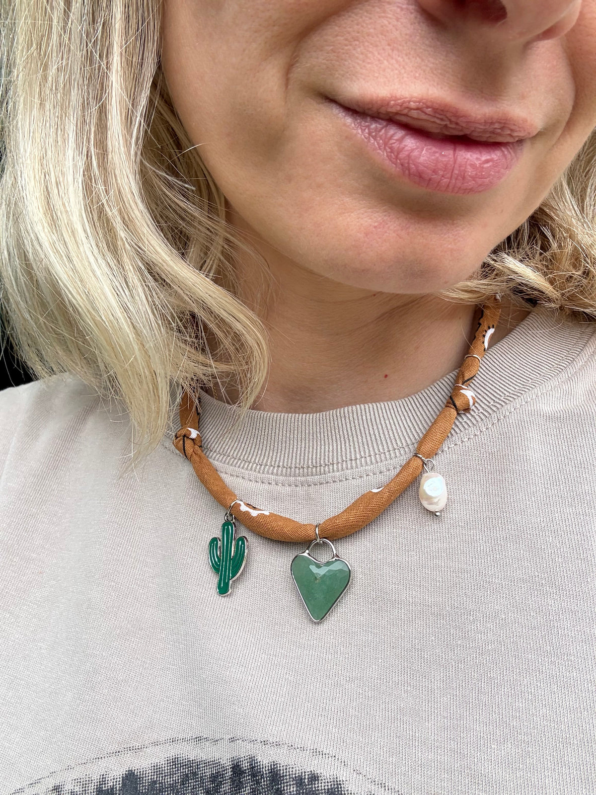 AZ HEART 3 // Dark Green Handmade Bandana Necklace