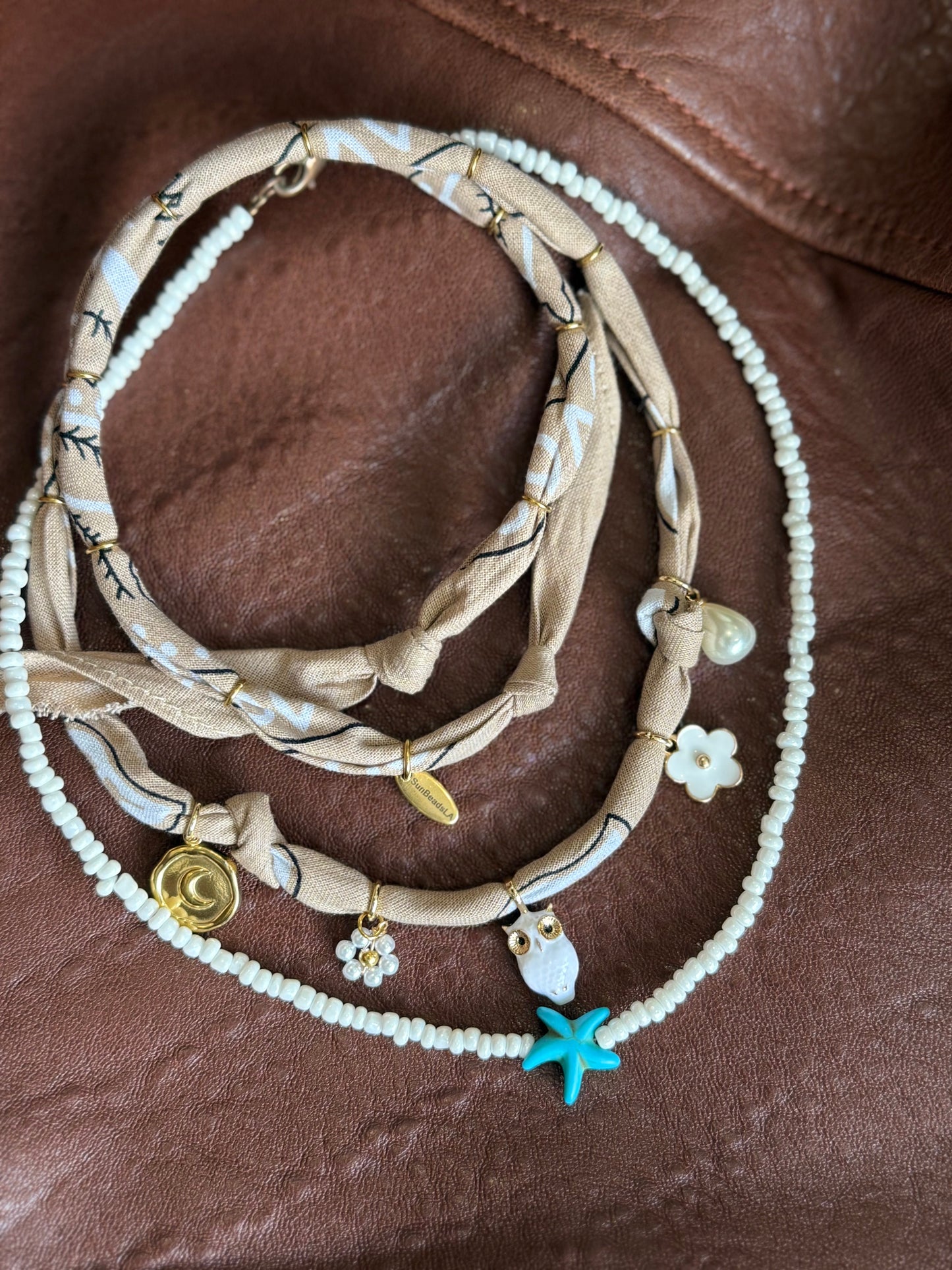 DAME BLANCHE // Beige Handmade Bandana Necklace