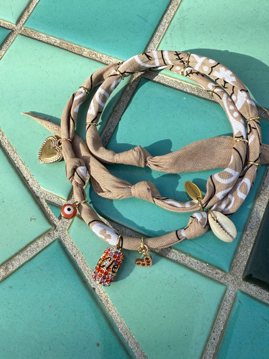 BOIS LA CROIX // Beige Handmade Bandana Necklace