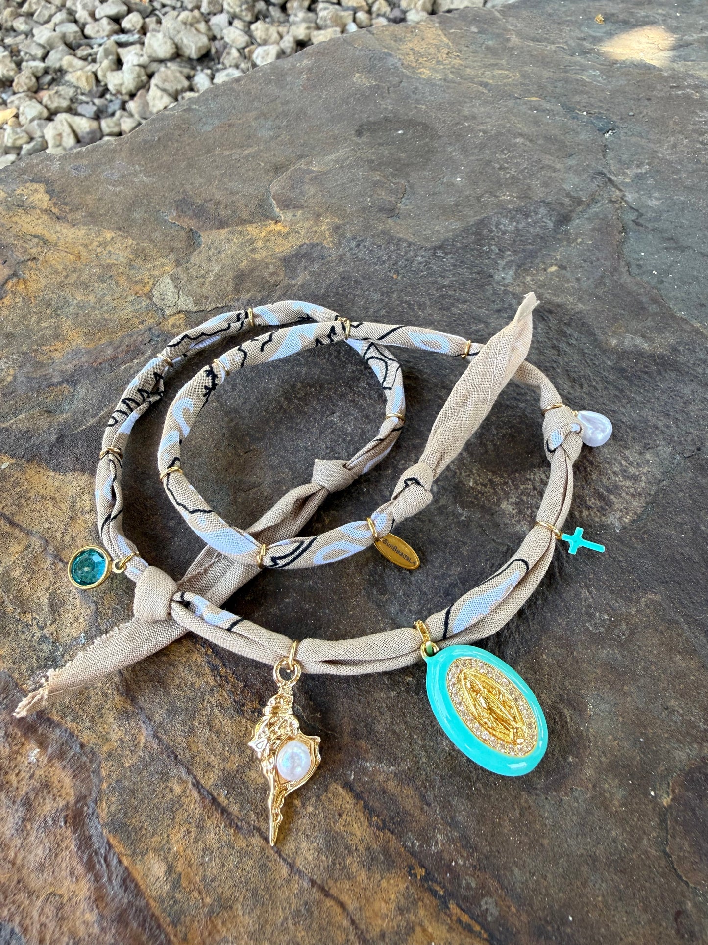 SAINTE MARIE DE LA MER // Beige Handmade Bandana Necklace