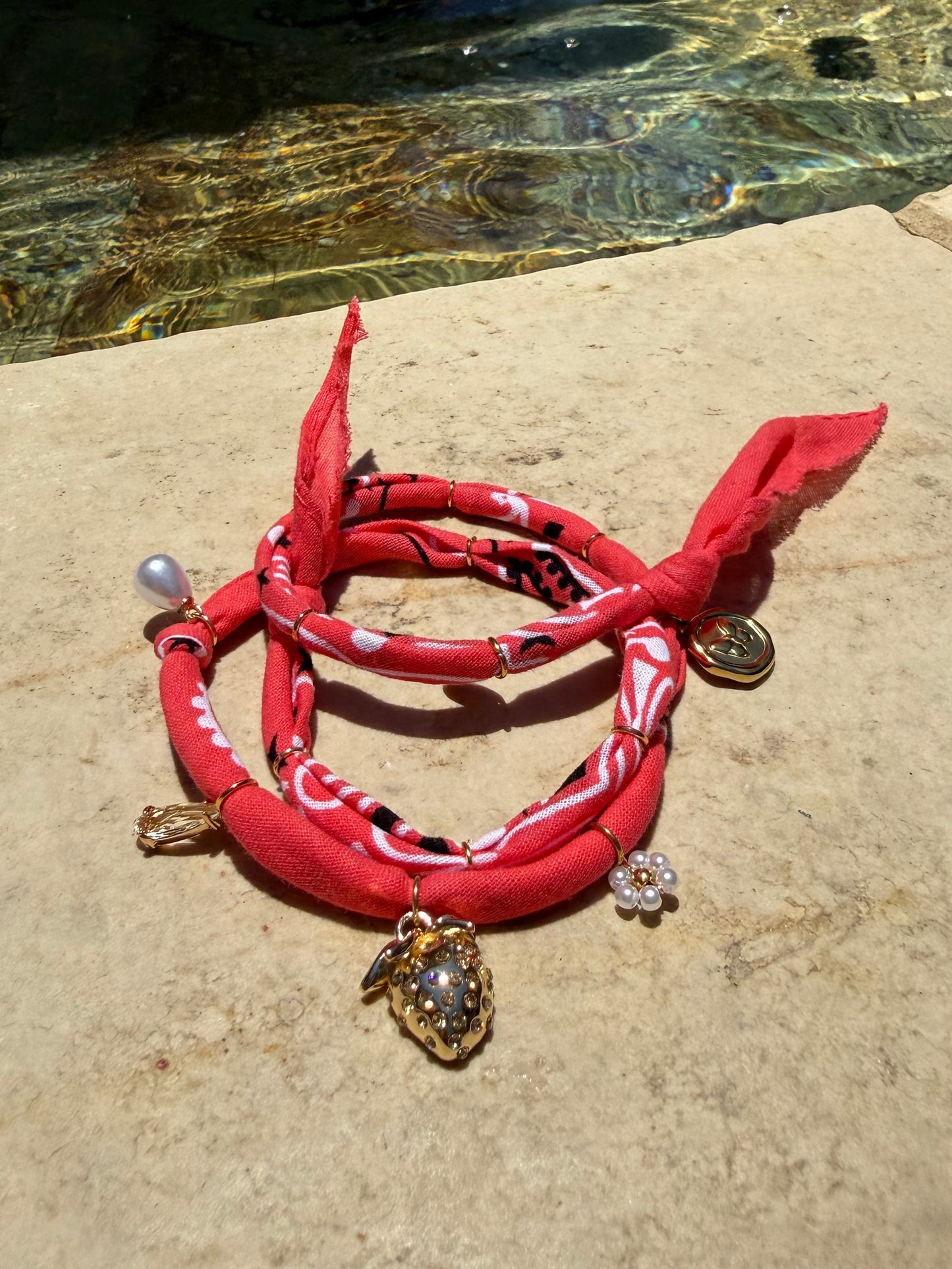 FRAISE D'ETE // Coral Handmade Bandana Necklace