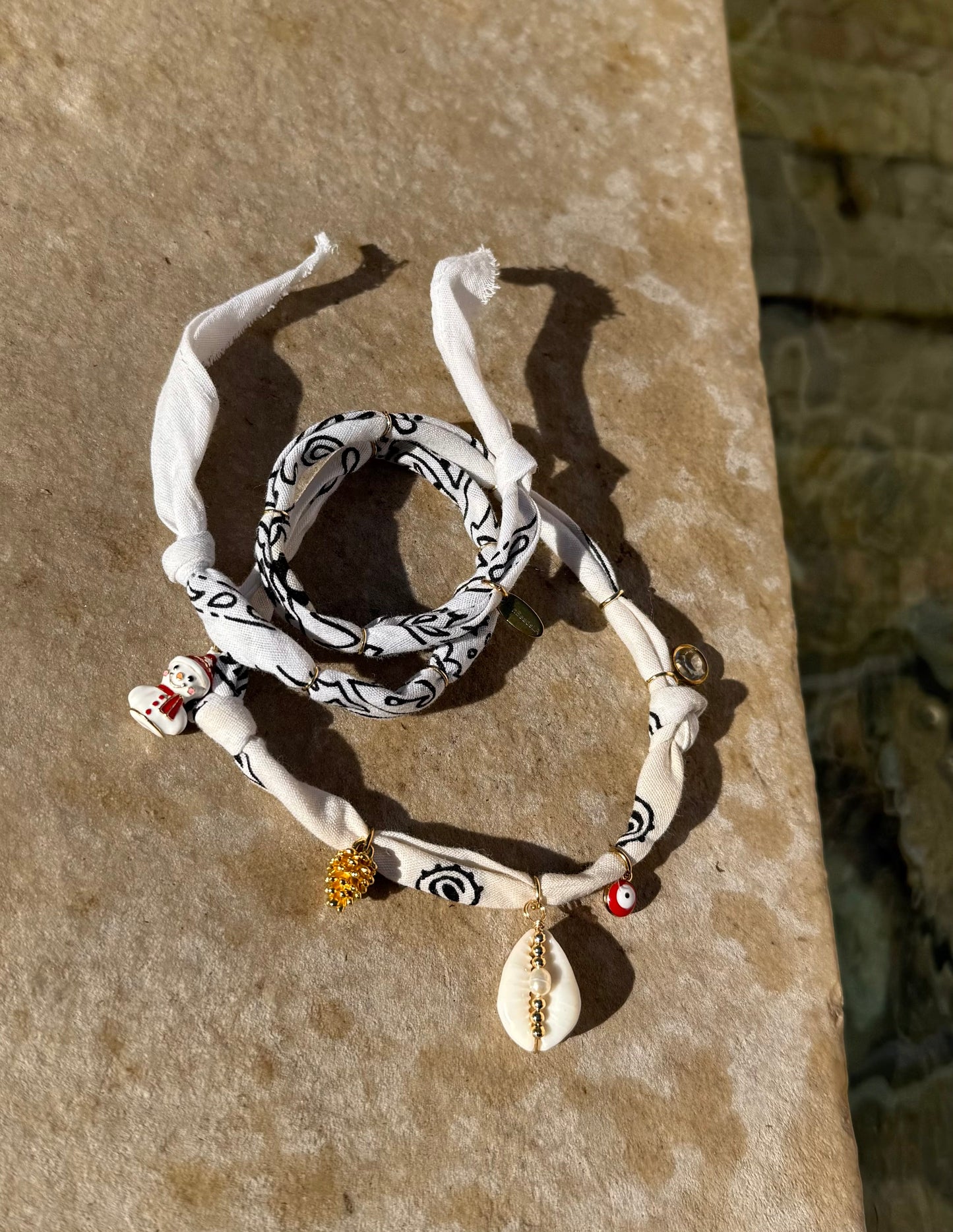 SNOWFLAKES ON THE BEACH // Off white Handmade Bandana Necklace