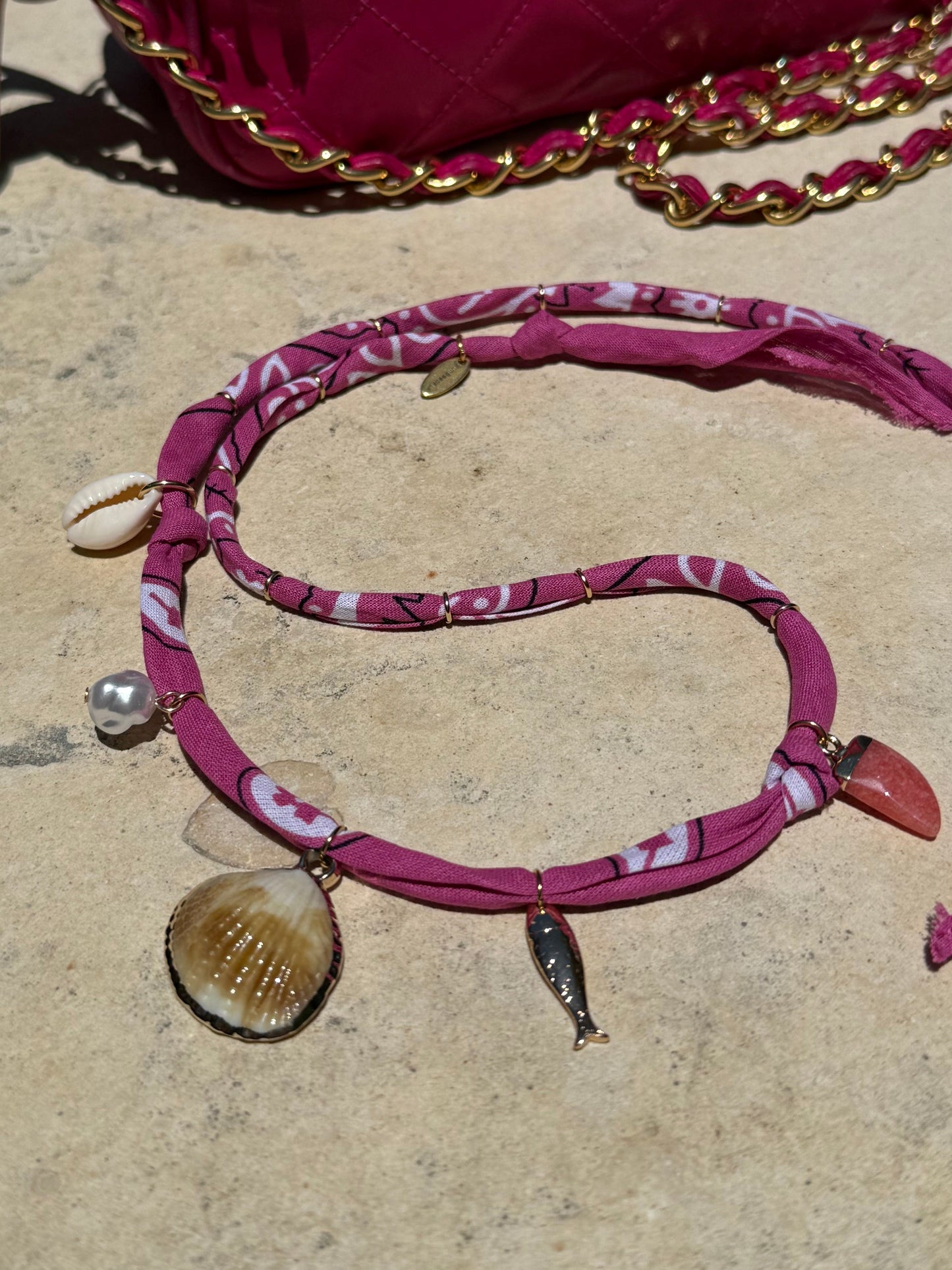 COQUILLAGE BRUN // Raspberry Handmade Bandana Necklace