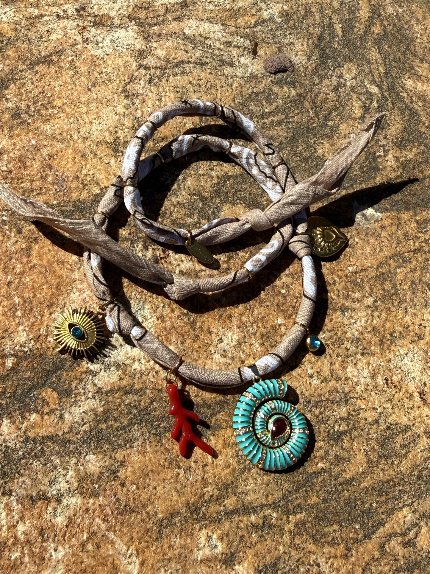NAUTILUS BLEU // Beige Handmade Bandana Necklace