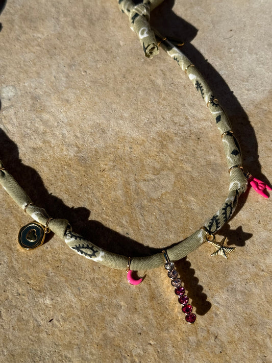 HEART CHAIN // Kaki Handmade Bandana Necklace